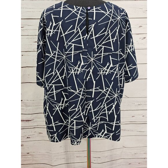 Notations Clothing Company Navy &‎ White Abstract Pattern Blouse - Women's 24W - Picture 6 of 10